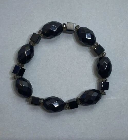 Stretch bracelet with imitation agate cube beads 6mm, faceted beads 16x12mm, smoky quartz rondelles 6x3mm, length 18 cm