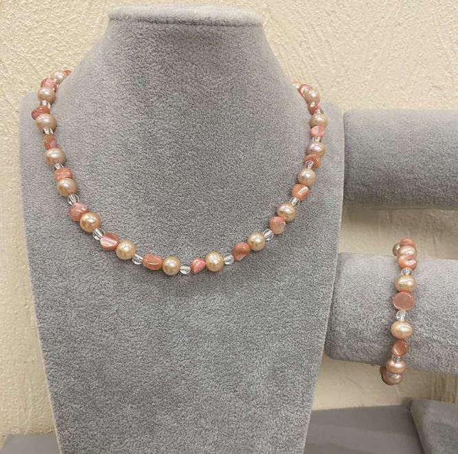 Necklace and Bracelet Set 'Assortment' — Oval 9x8 mm +/-, Faceted 8x7 mm +/-, Bead 4 mm +/-, Length 50 cm +/-, Length 18 mm +/- with extender chains