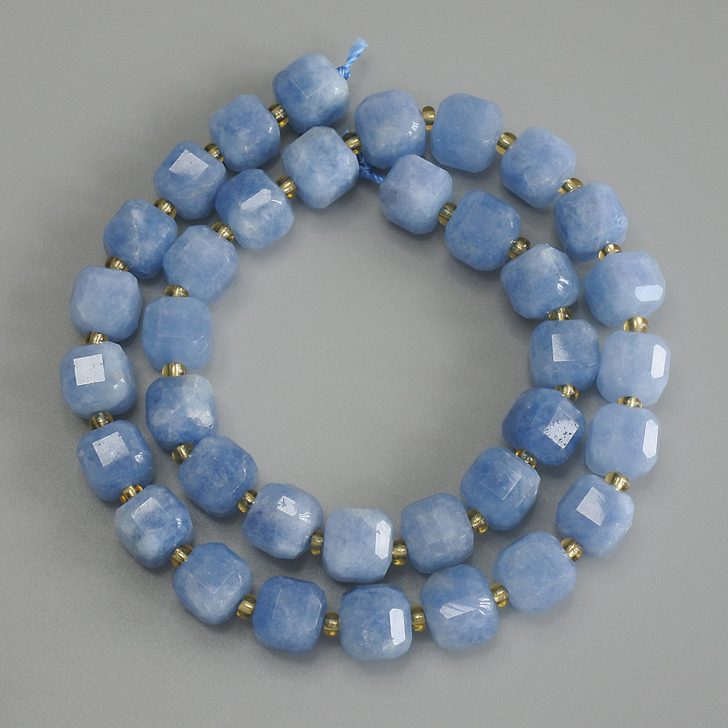 Aquamarine Beads, faceted cube shape, 8.5x8.5 mm, with 3 mm beads, length 37 cm on thread