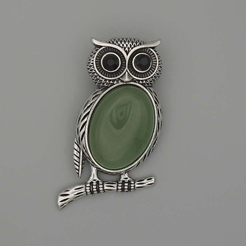 Owl Jade Brooch-Pendant 45×25 mm ± black rhinestones, silver-tone metal