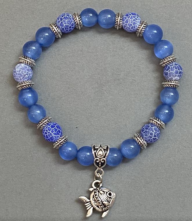 Bracelet with Aquamarine and Frosted Agate 8mm Beads +/- with Metal Inserts, Length 18 cm +/- Stretch