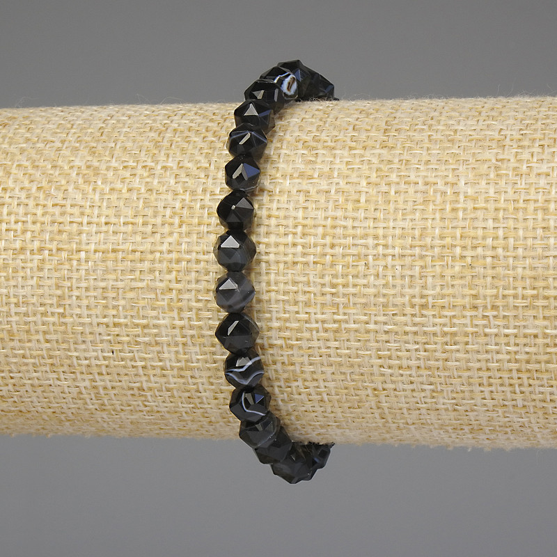 Agate Bracelet with Faceted 6mm Beads, 18 cm Stretch