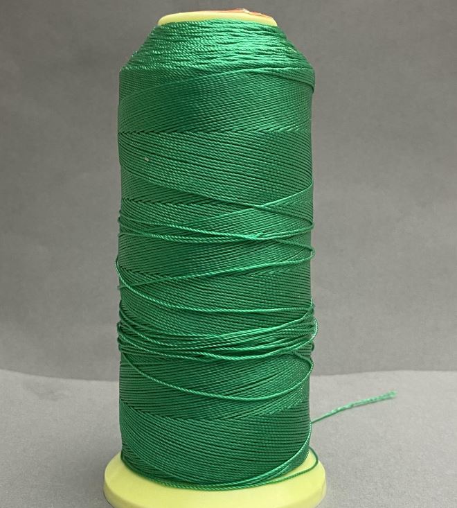 Green nylon thread on bobbin, 0.6 mm diameter, 300 m for crafts