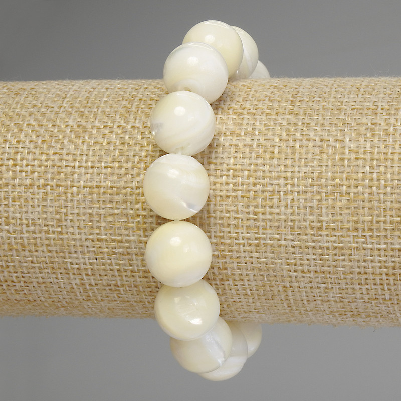 Stretch bracelet with mother-of-pearl, smooth beads, 13 mm diameter, 18 cm length