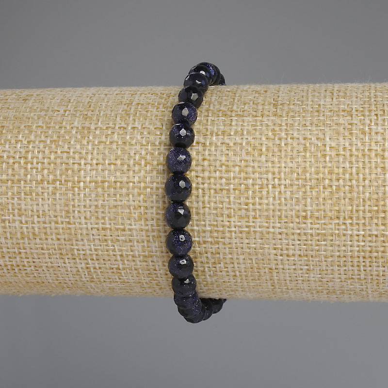 Aventurine Bracelet 'Night of Cairo' with a faceted bead, diameter 6 mm ±, length 18 cm +