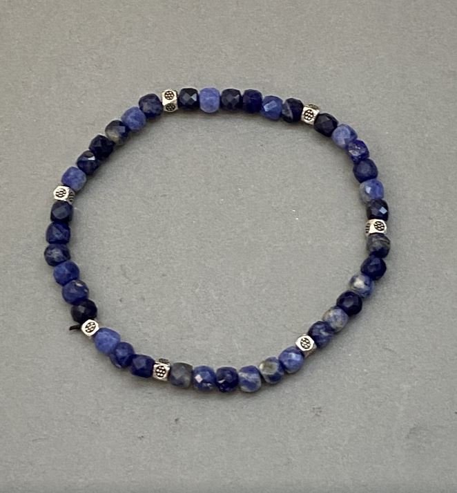 Sodalite Faceted Cube Bracelet 4×4 mm, 18 mm length, stretch