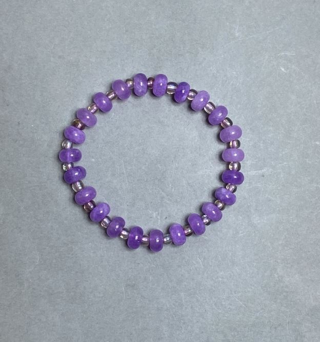 Lavender Amethyst Rondelle Bracelet 8x5mm +/- Seed Beads 4mm +/-, 18 cm Stretch