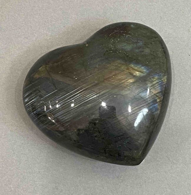 Labradorite souvenir stone in heart shape 66x60x33 mm - weight from 173 g