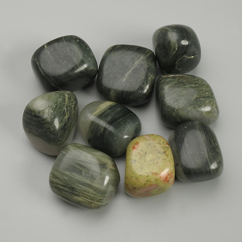 Natural Seraphinite Stone - Faceted Nuggets Without Holes, 15-22×18-25 mm ± (per 100 g ±)