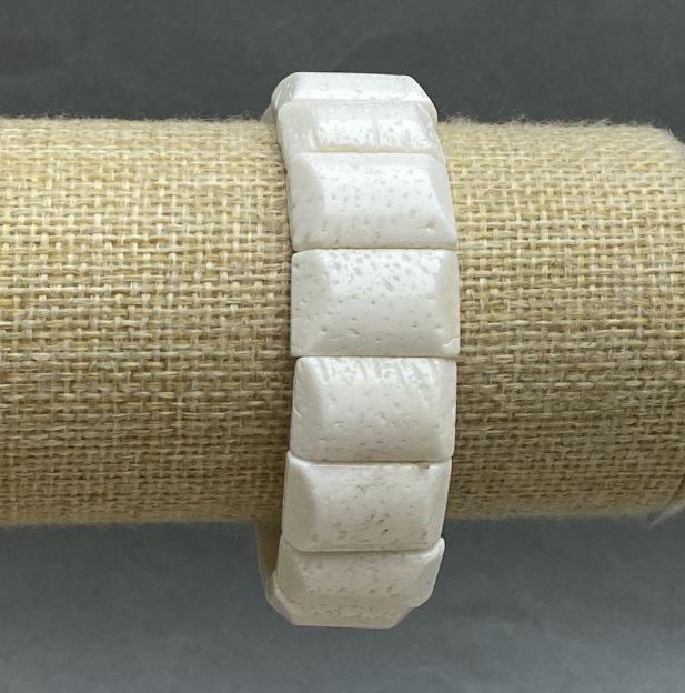 Sponge Coral Link Bracelet 20×13 mm, length 18 cm +/- stretch