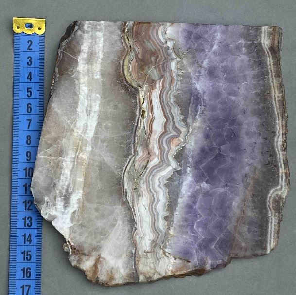 Souvenir Plate of Amethyst with Agate