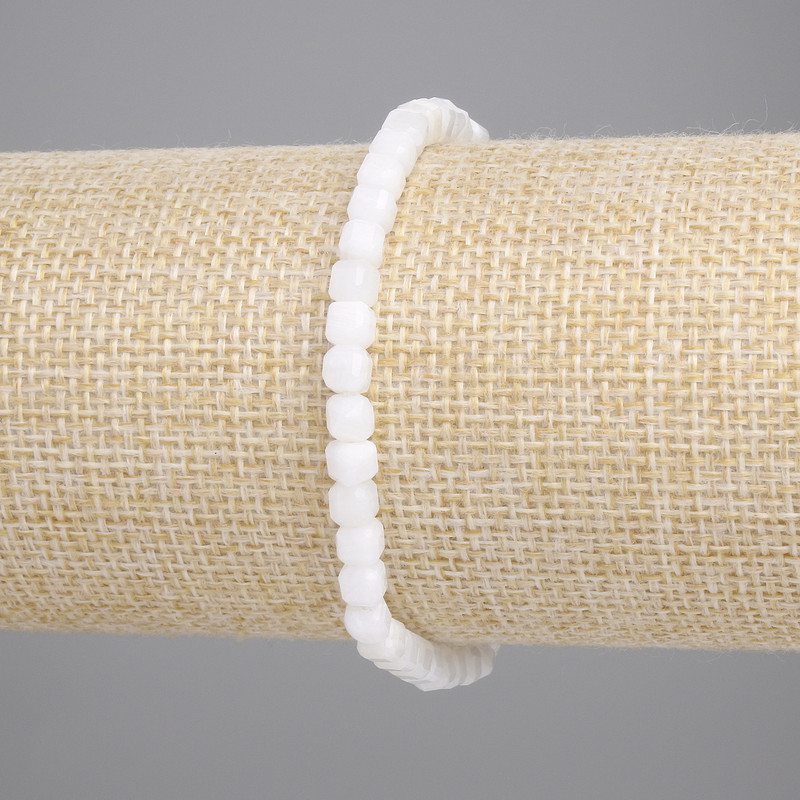 Adularia bracelet with faceted cubes, 4×4 mm, 18 cm length, stretch