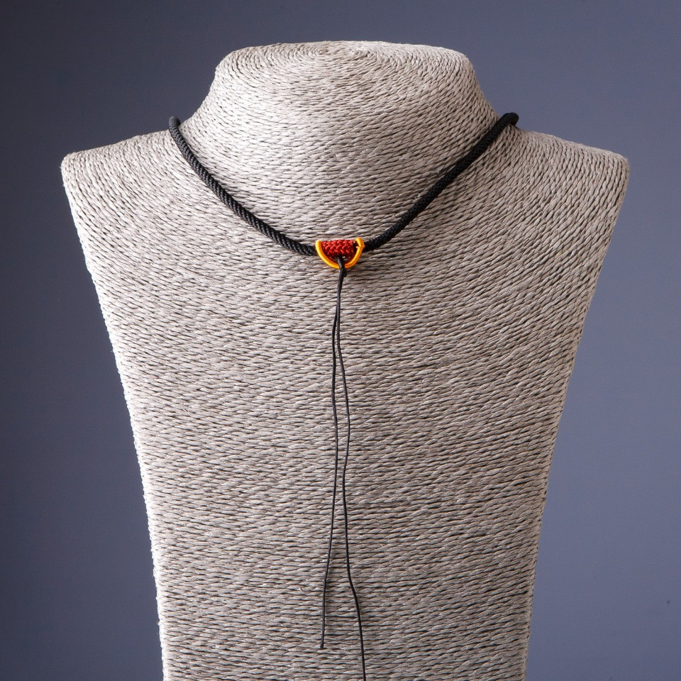 Шнур на шию чорний 60см