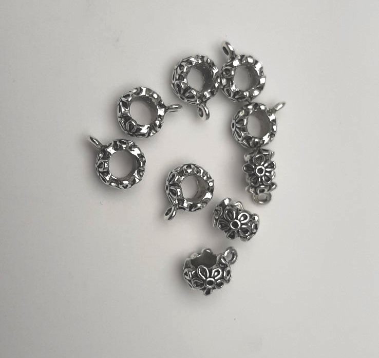 Flower-shaped bail holder, metal color "silver", inner diameter 6 mm, pack of 8