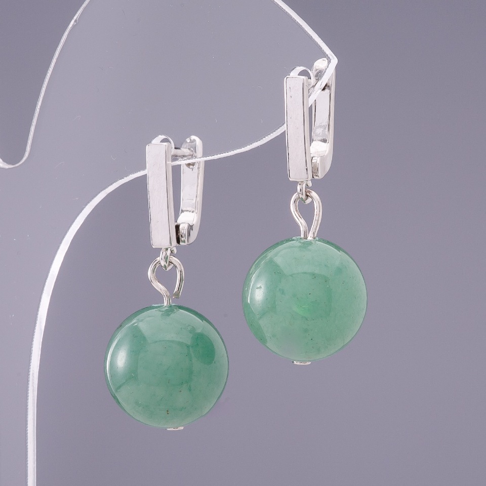 Earrings 'Elegant' Nephrite, 12 mm diameter