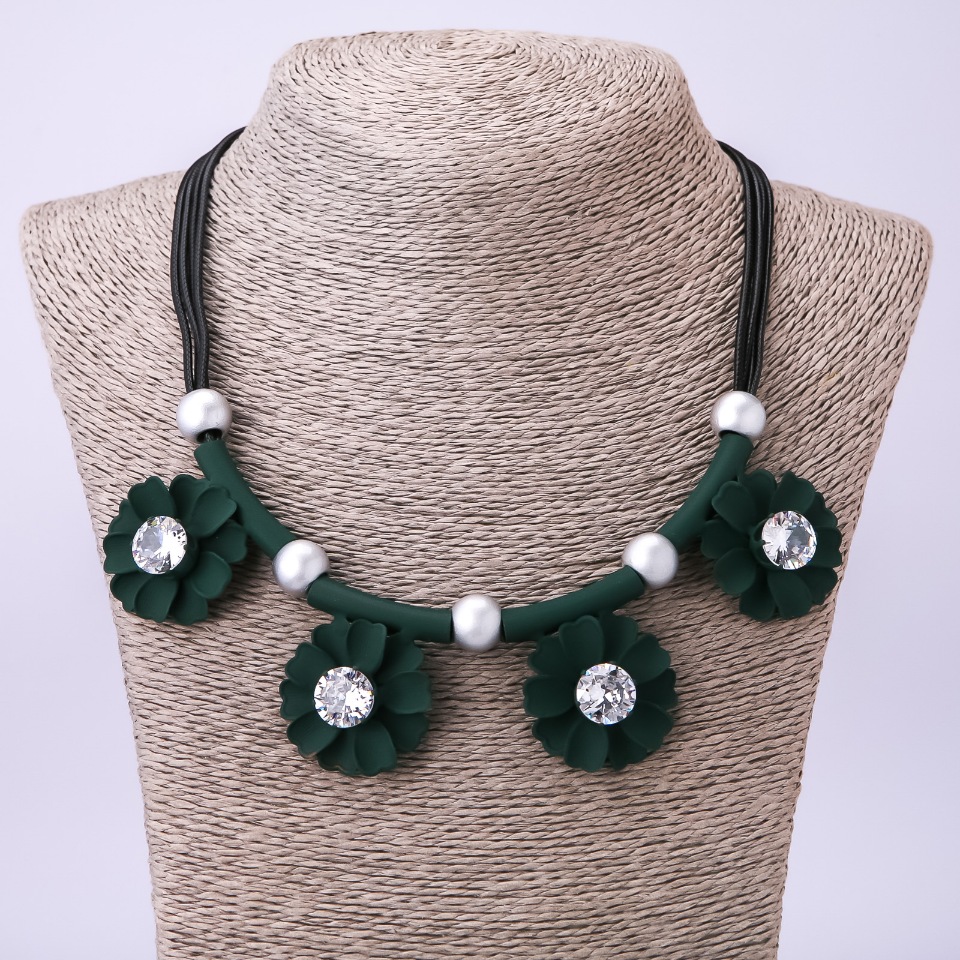 Necklace 'Green Flowers', length 50–55 cm
