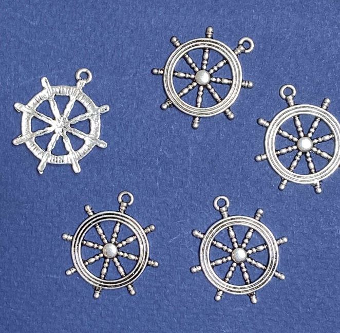 Pendant finding 'Steering Wheel' 25×28mm, pack of 10