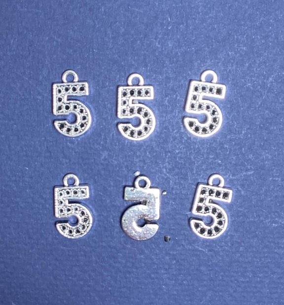 Pendant finding Digit Five, 18x10mm, packaging 20 g +/- 14 pcs