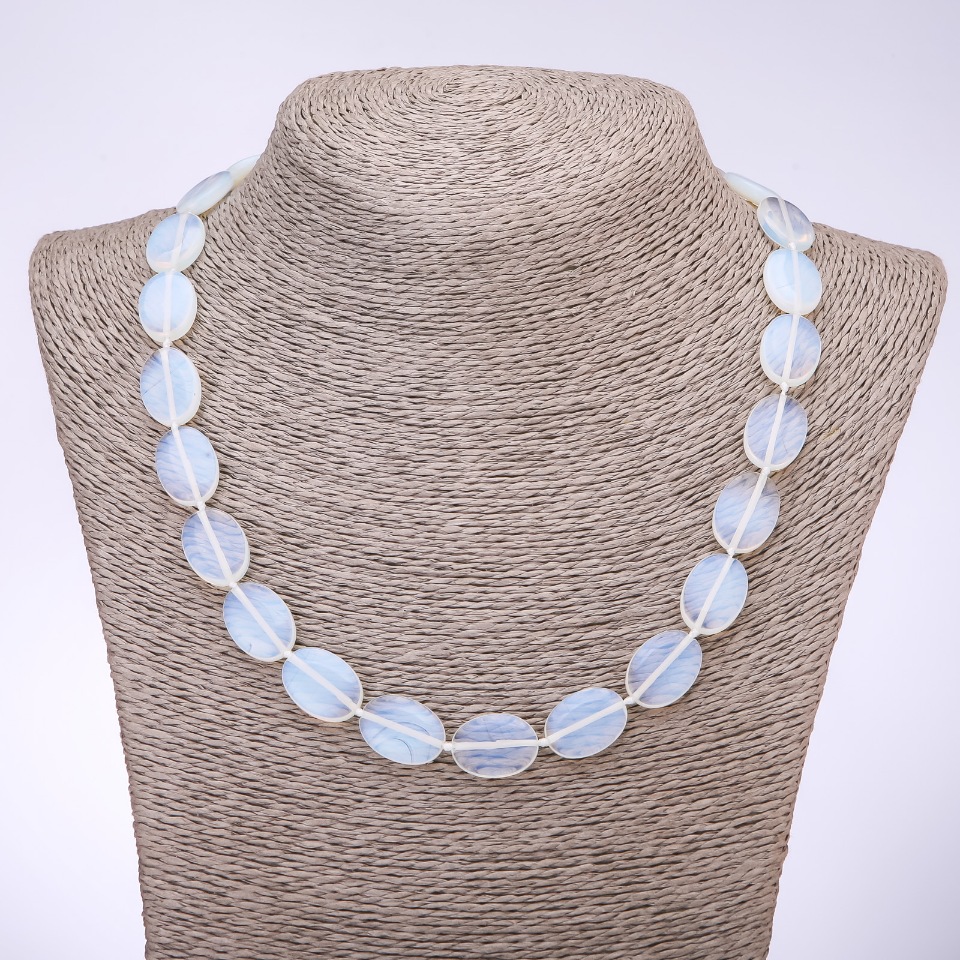 Moonstone Necklace Oval, 13x18 mm, 45 cm long