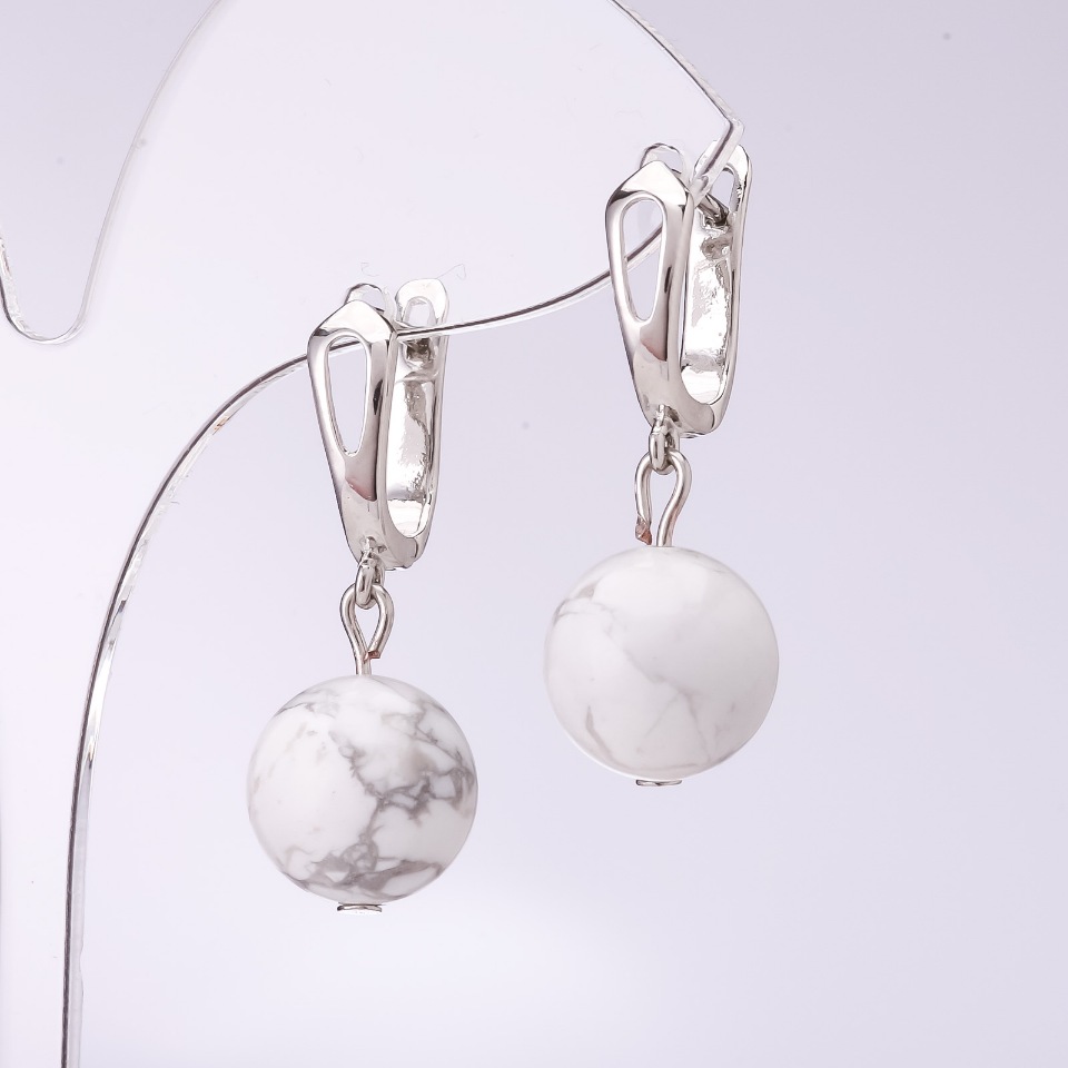 Elegant Kaholong Earrings, 12 mm diameter, 32 cm length
