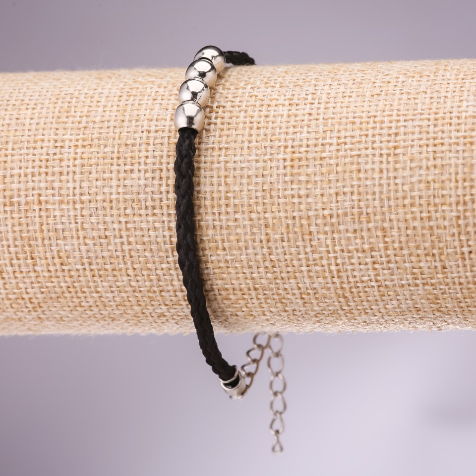 Bracelet 'Black Thread' with beads, diameter 6 mm, length 17-21 cm