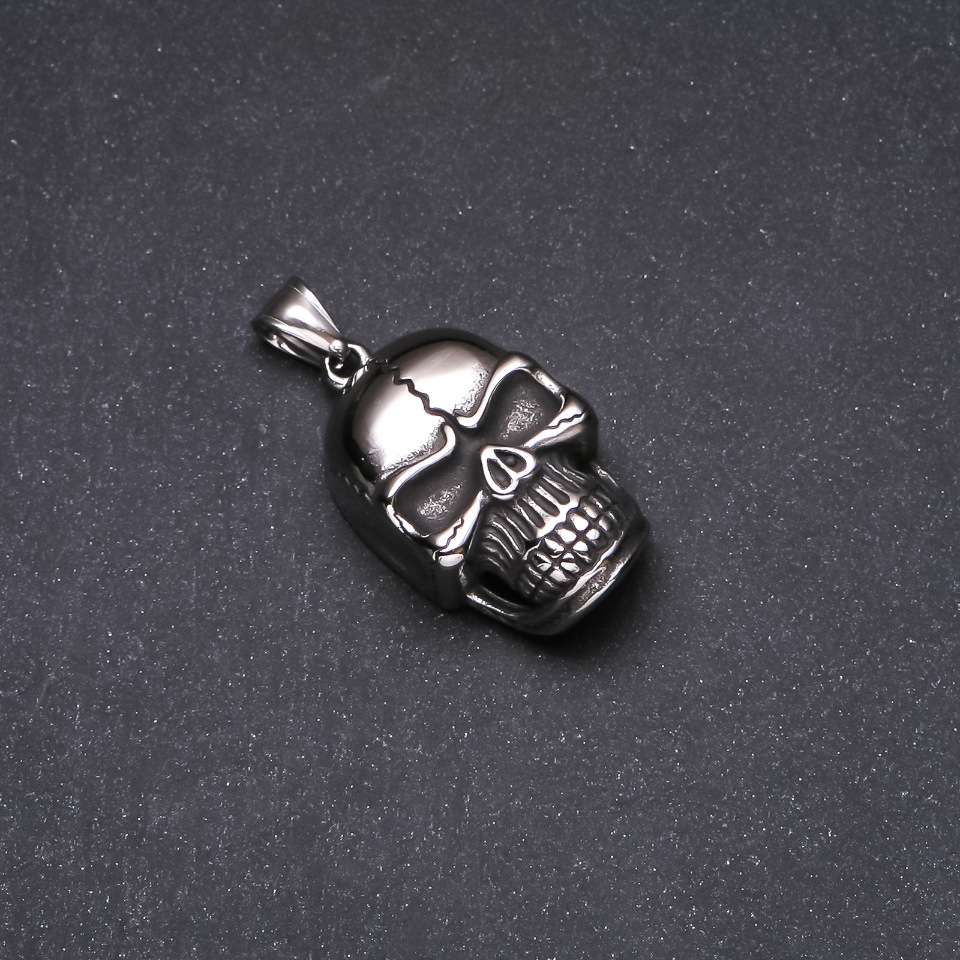 Skull Pendant 22×45 mm