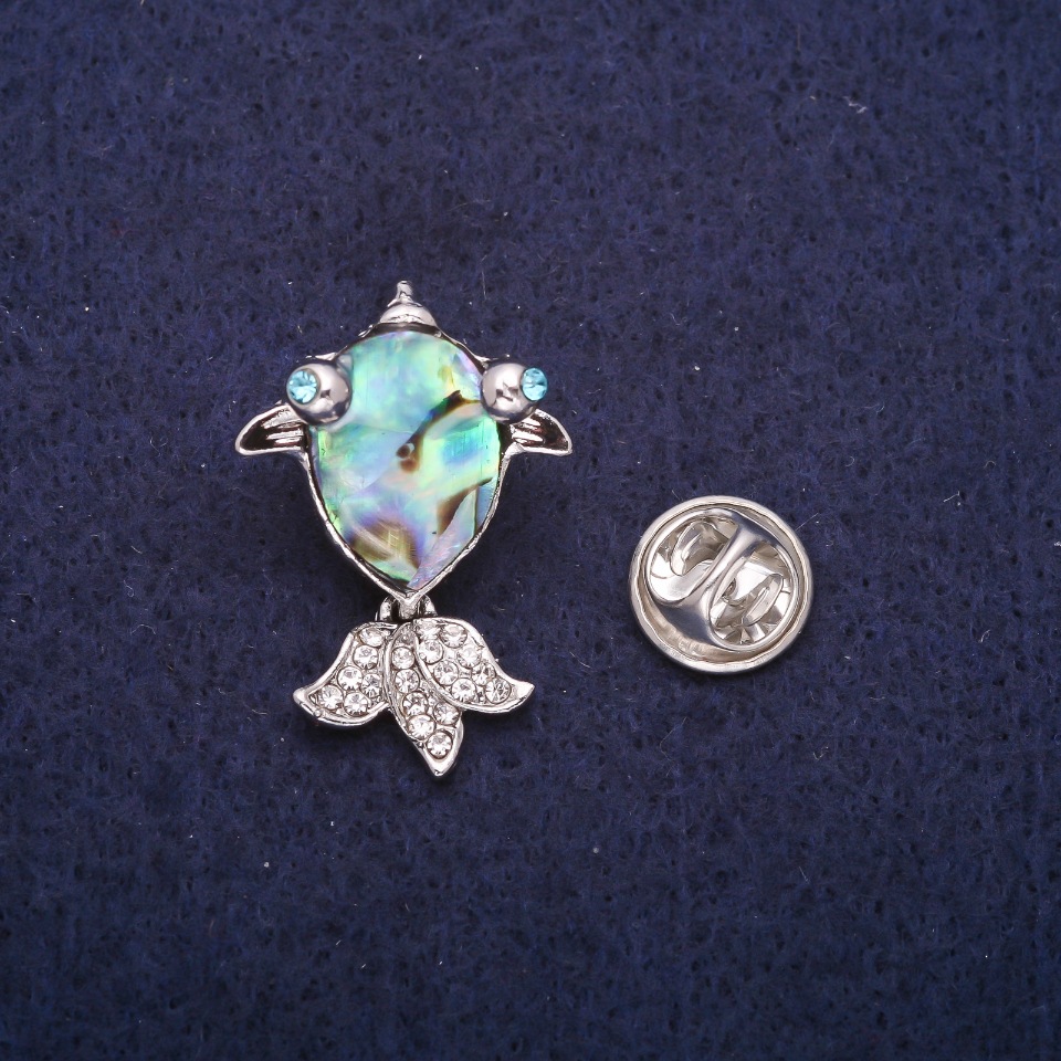 Brooch 'Fish' with abalone cabochon and crystals, silver-tone metal 19x28mm
