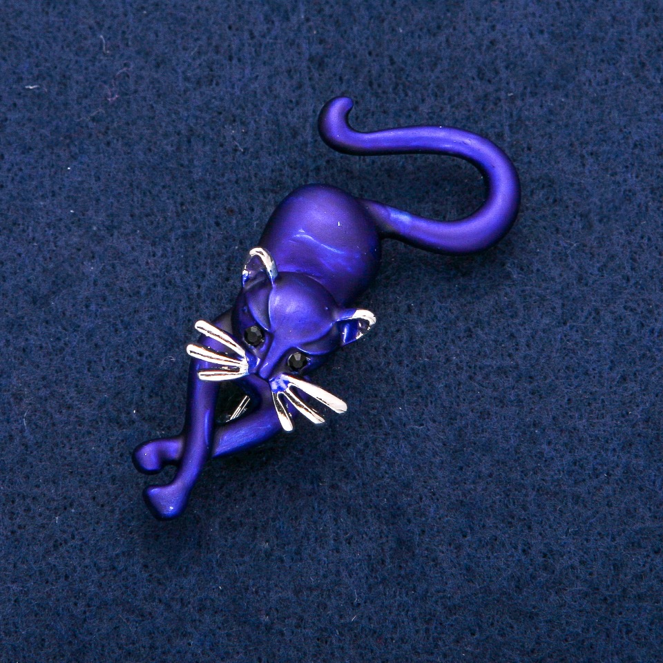 Brooch 'Kitten' blue enamel, silver metal 25x55 mm