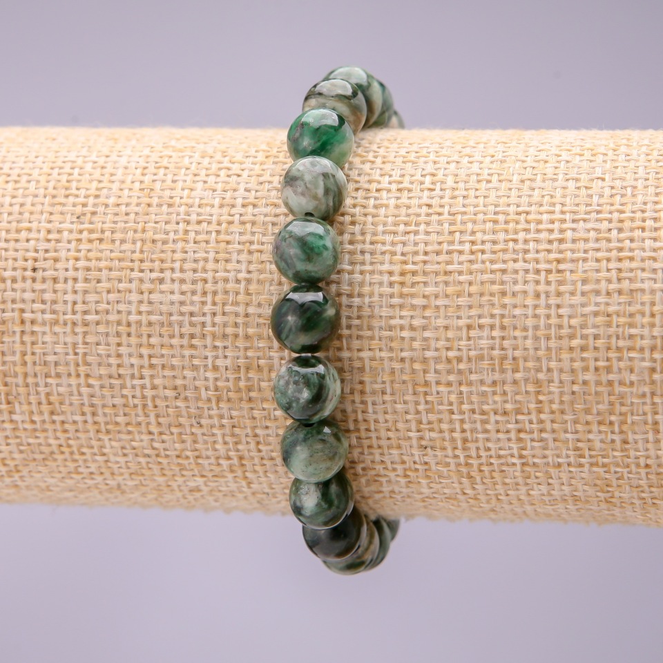 Fuchsite (Muscovite) natural stone bracelet with a smooth bead, diameter 8(+-)mm, length 18cm(+-)stretch