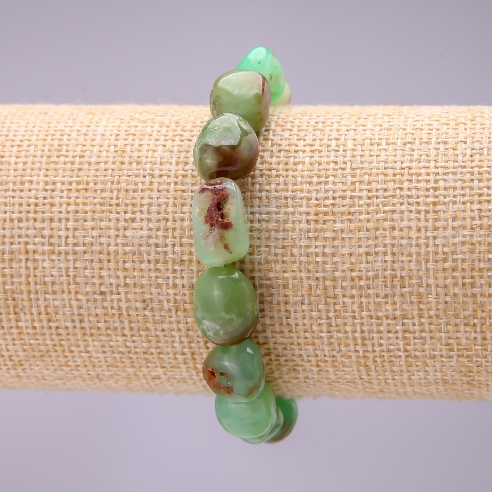 Bracelet with natural chrysoprase, tumbled, 11×16 mm diameter (±), on elastic cord, 18 cm circumference