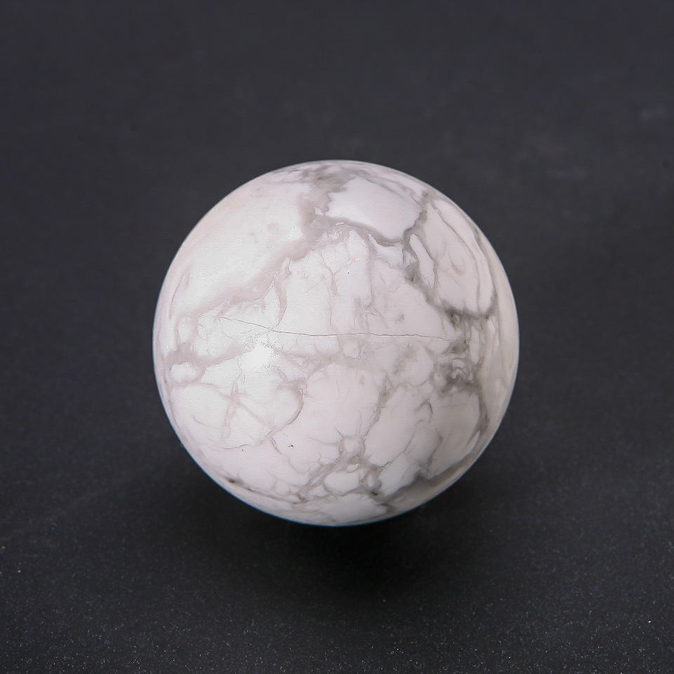 Kaolin souvenir spheres assortment of sizes (price per 100 g)