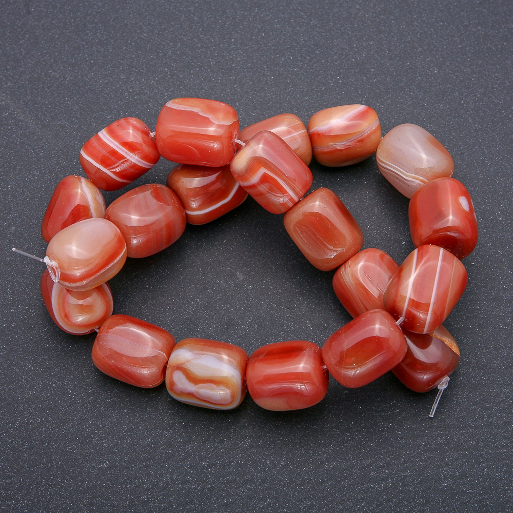 Beads on thread — Carnelian, faceted brick-shaped beads, 20x15 mm, length 38 cm (±)