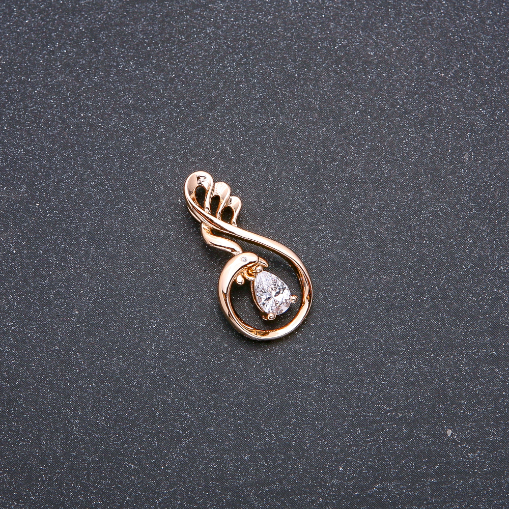 Xuping Pendant with 18k Gold Plating, White Stone and Rhinestone, 27x13mm +