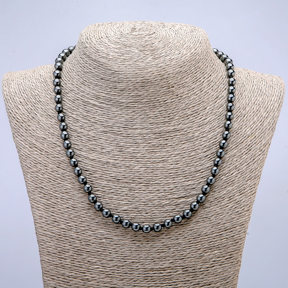 Hematite necklace with a smooth bead, 6 mm diameter, 48 cm length
