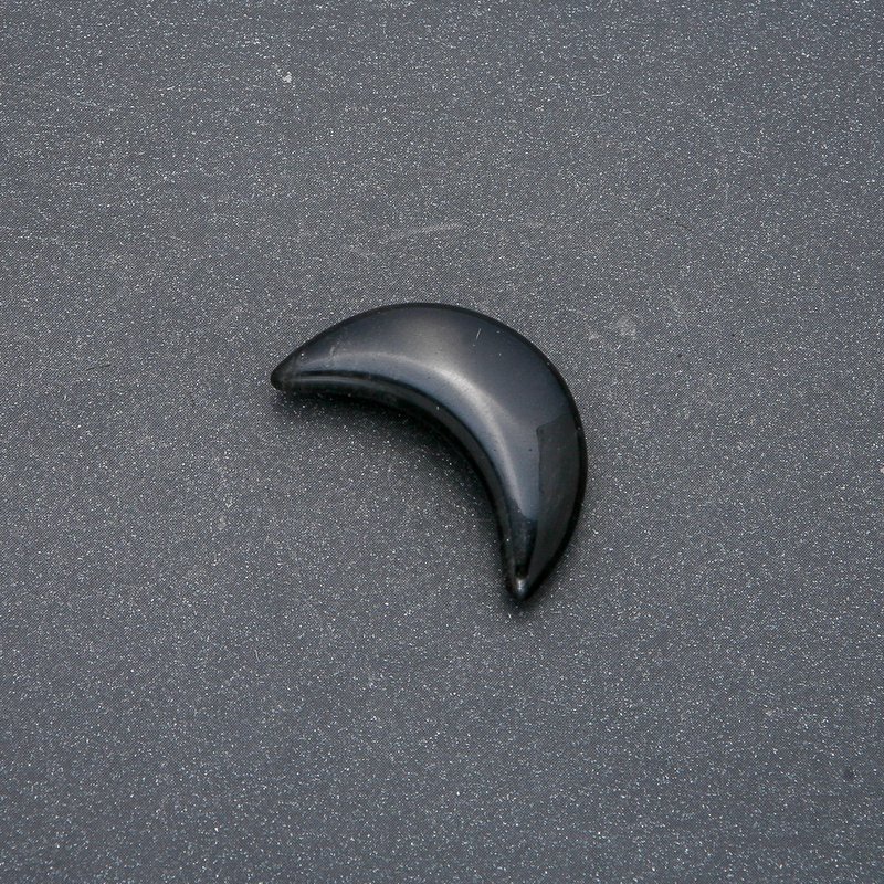 Crescent from Black Agate Stone 12×30×8 mm (+-) without hole