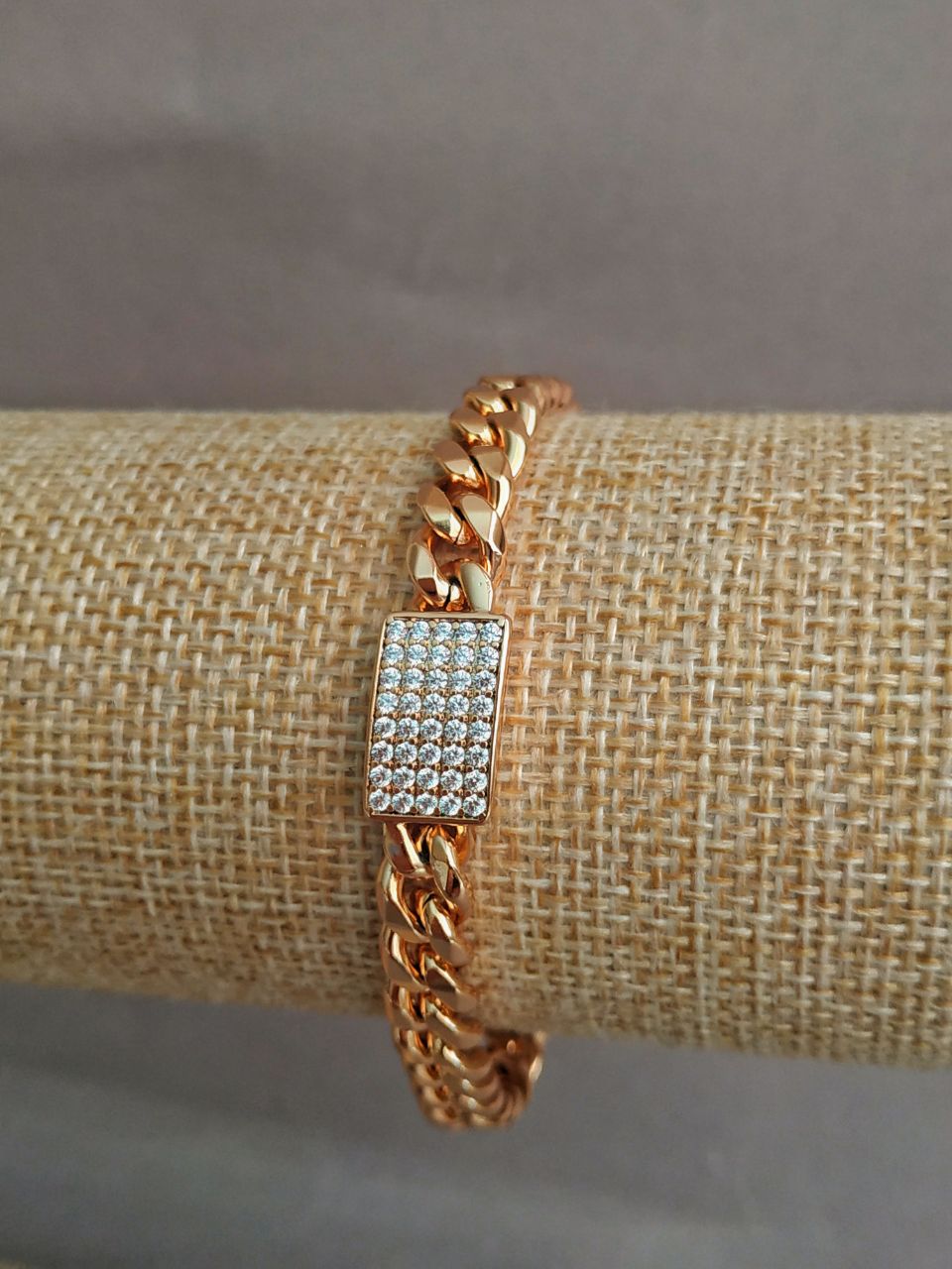 Xuping Bracelet 18K Gold Plating with White Crystals, Length 17-18 cm, Thickness 7 mm +