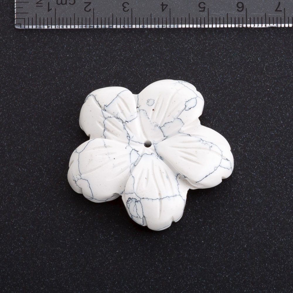 Findings 'Flower' made from natural chalcedony, 41 mm diameter