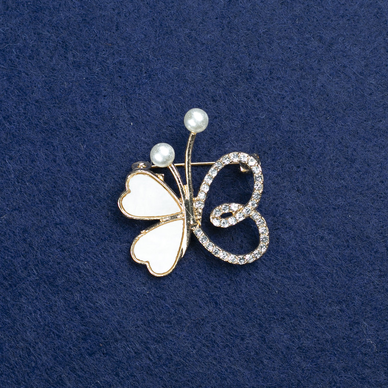 Butterfly Brooch with gold-tone metal, mother-of-pearl, beads and rhinestones 32x30mm +