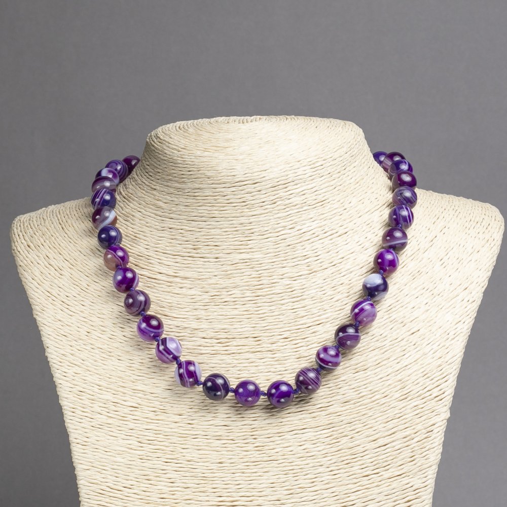 Natural oval purple agate necklace with a smooth bead, diameter about 10 mm, length 45 cm+