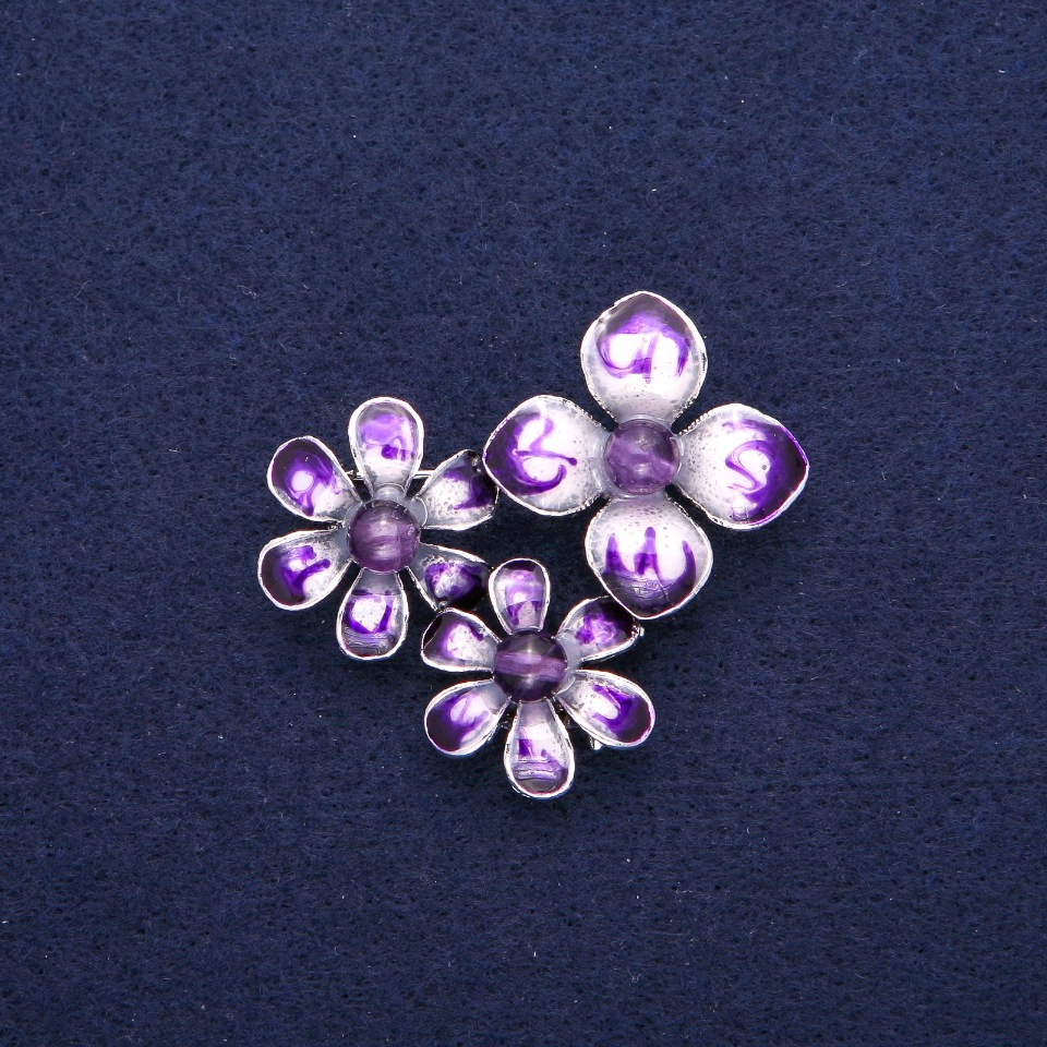 Brooch pendant 'Flowers with Amethyst and Purple Enamel', silvery metal 36×46 mm