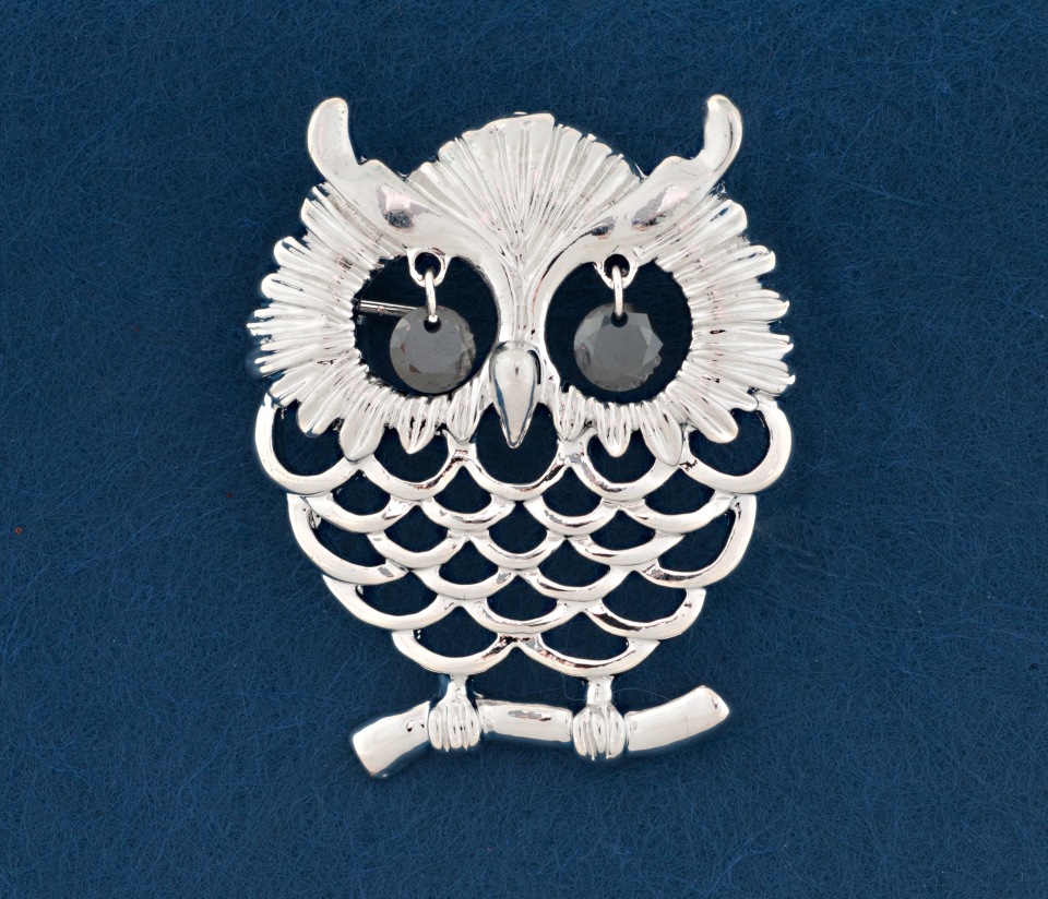 Lace Owl Brooch, Gray Metal, 40×32 mm