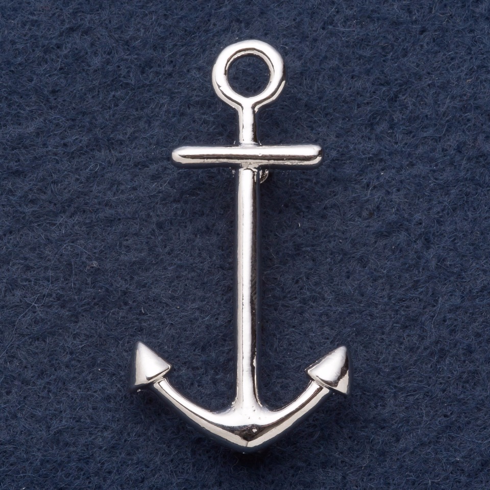 Brooch 'Anchor' 5 x 2.5 cm gray metal