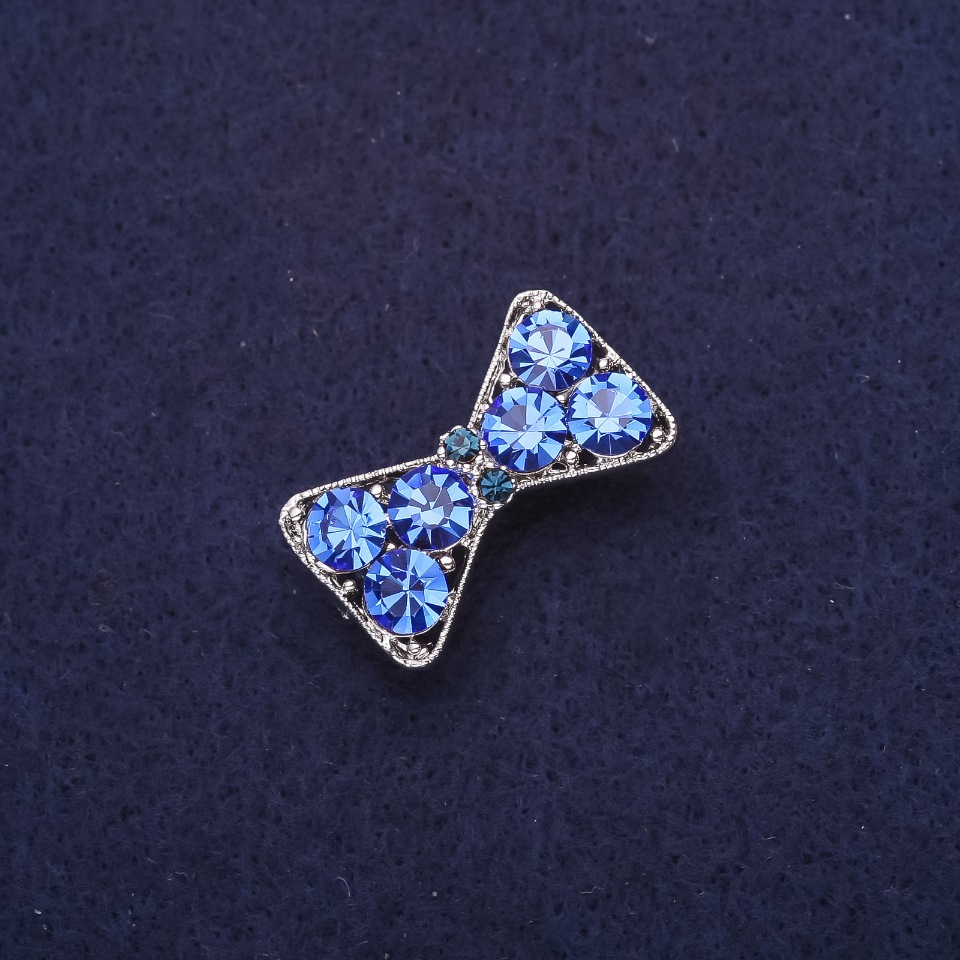 Bow Brooch in Blue Crystals, 27x16 mm, Silver Metal