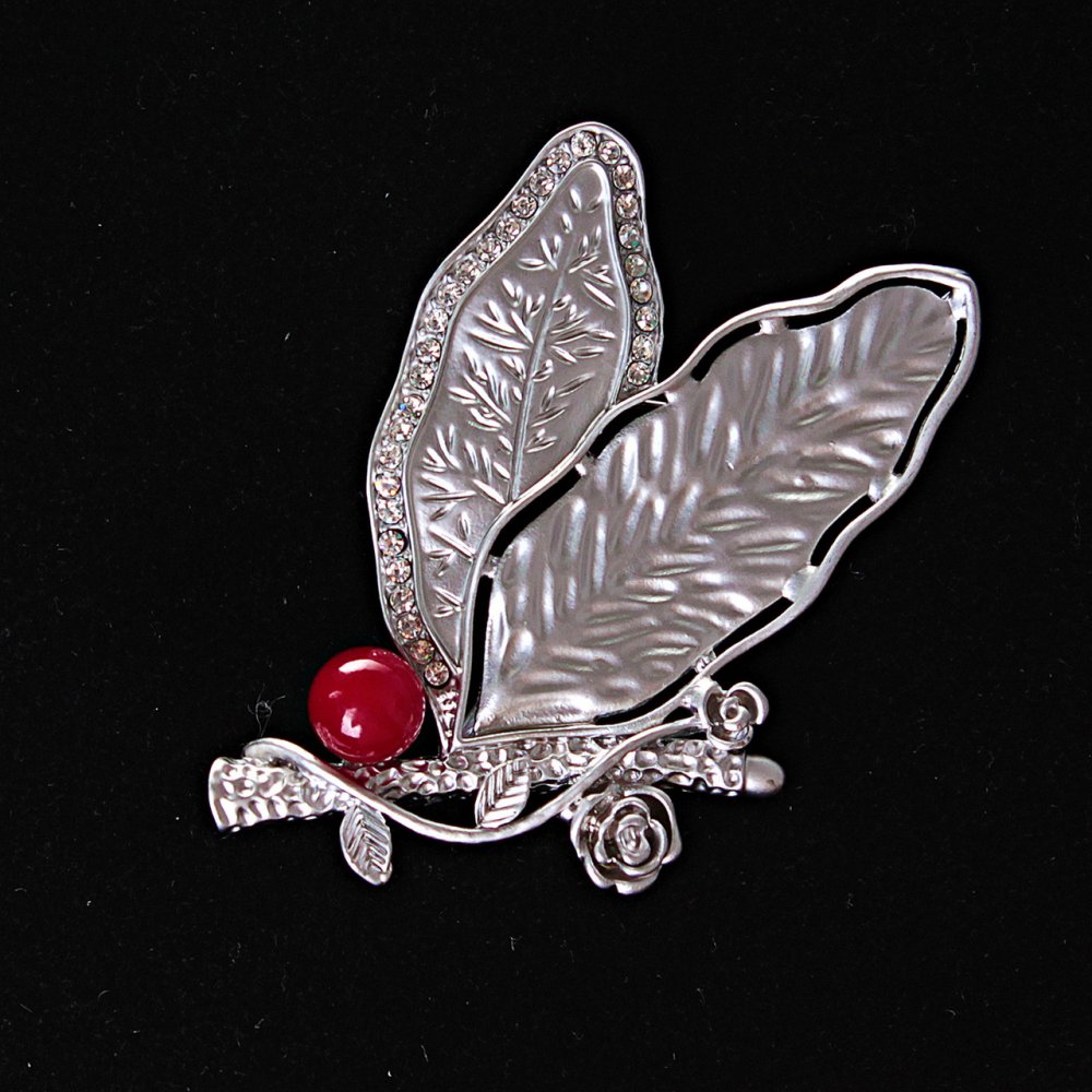 Brooch 'Cranberry in a Leaf' with silver-toned metal and rhinestones, 65x30mm +