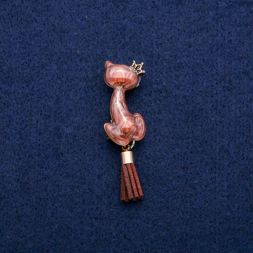 Cat Brooch with Enamel and Brush-Tail, 14×50mm, Gold-Tone Metal