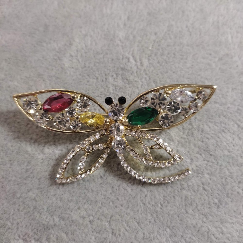 Brooch 'Butterfly' 60x30 mm, golden metal color