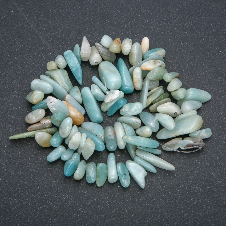 Bead strand of natural amazonite, chip, diameter 15x6 mm, length 42 cm +