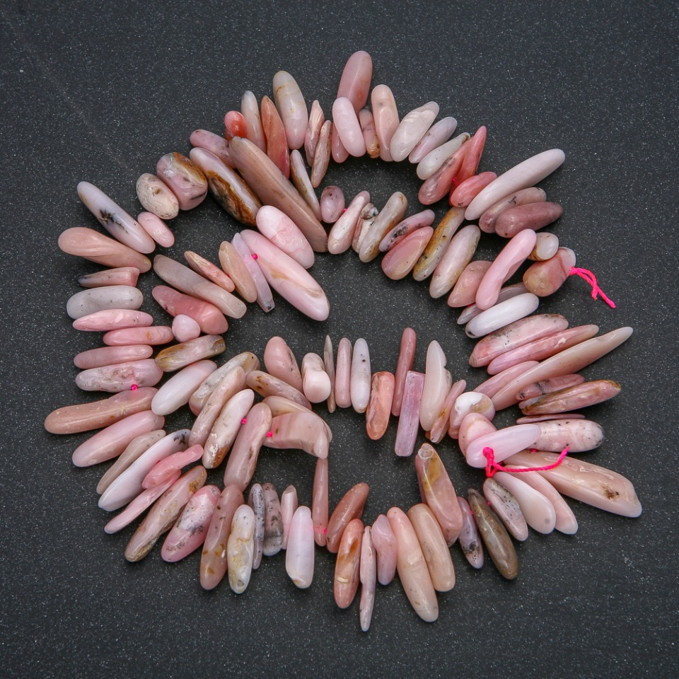 String of natural opal, chip 'needle' shape, diameter 18x6 mm, length 41 cm +