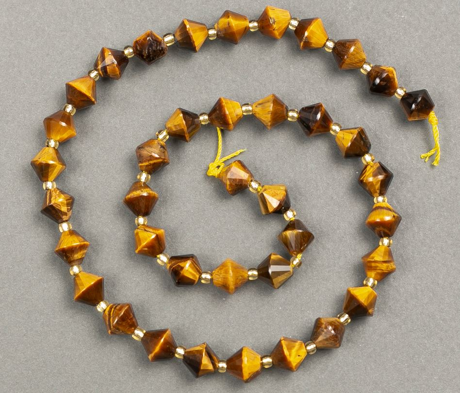 Tiger's Eye Beads on Thread, Natural Stone, Faceted Diamond Shape 8x8 mm, Length 38 cm +/- (Seed Bead 3x3 mm)