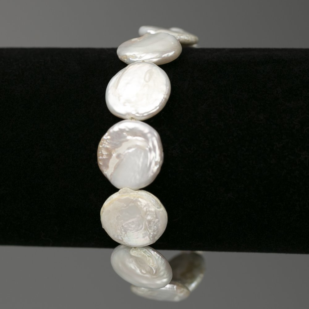 Baroque Pearl Bracelet 'Coin' in 'Gasoline' shade, diameter 15mm+-, length 18cm+- (stretch)